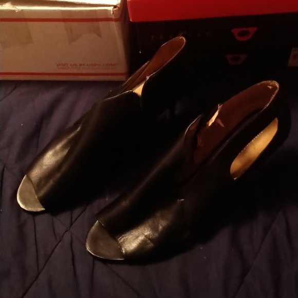 Nine West Black Open Toe Bootie Heels Size 13m - Picture 1 of 9